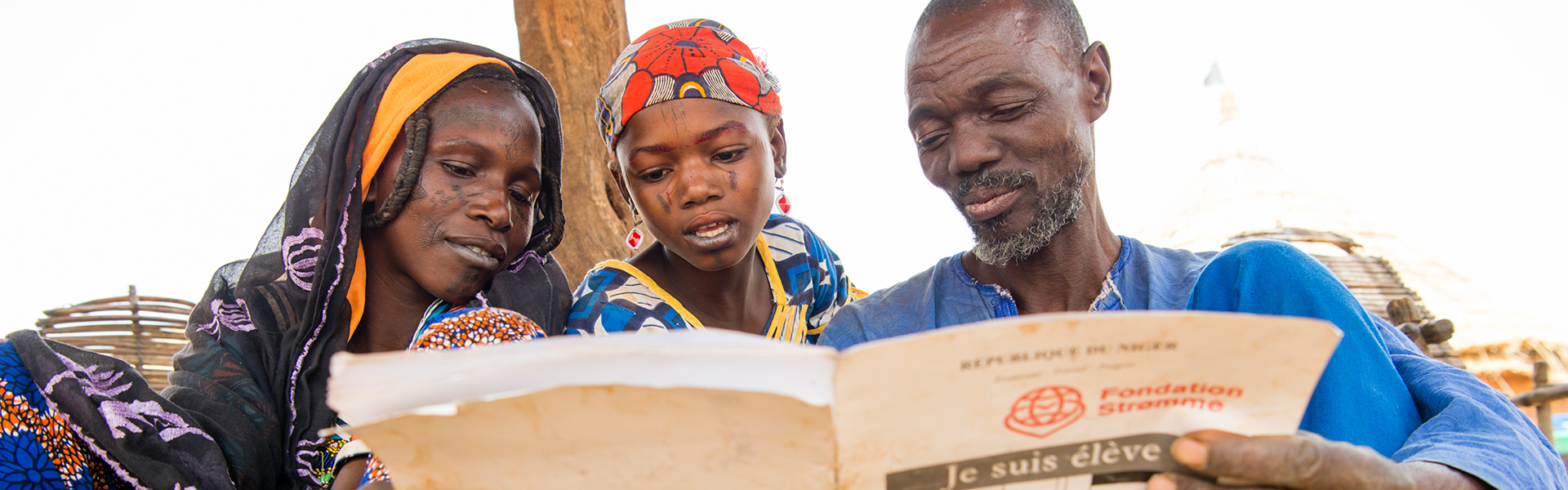 2017-niger-speed-school-guidé-family-photo-torleif-svensson